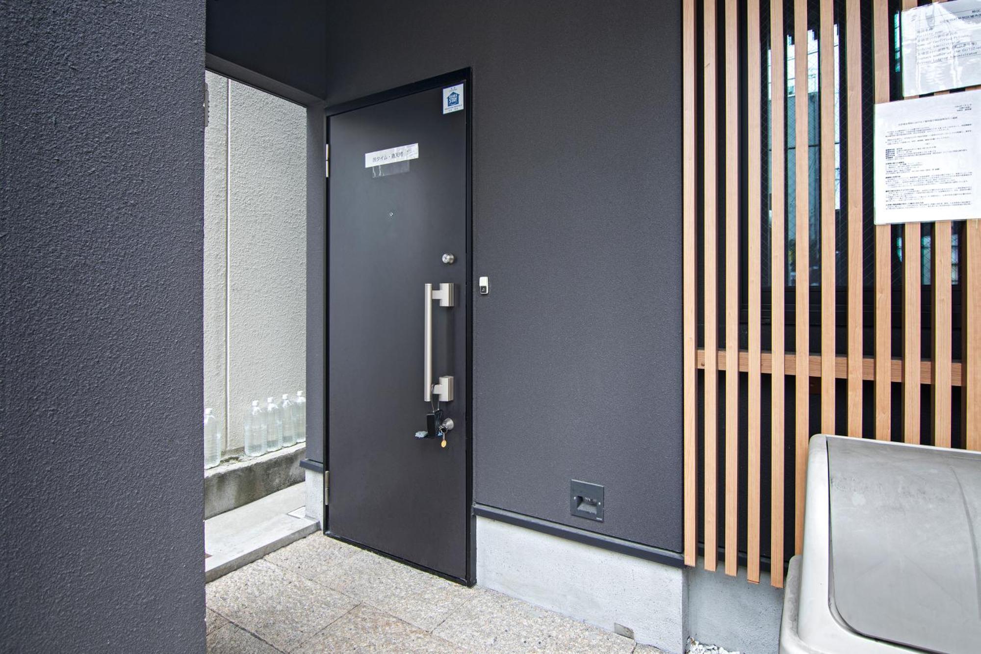 Time通天閣1F Tsutenkaku Nihonbashi Villa Osaka Exterior foto